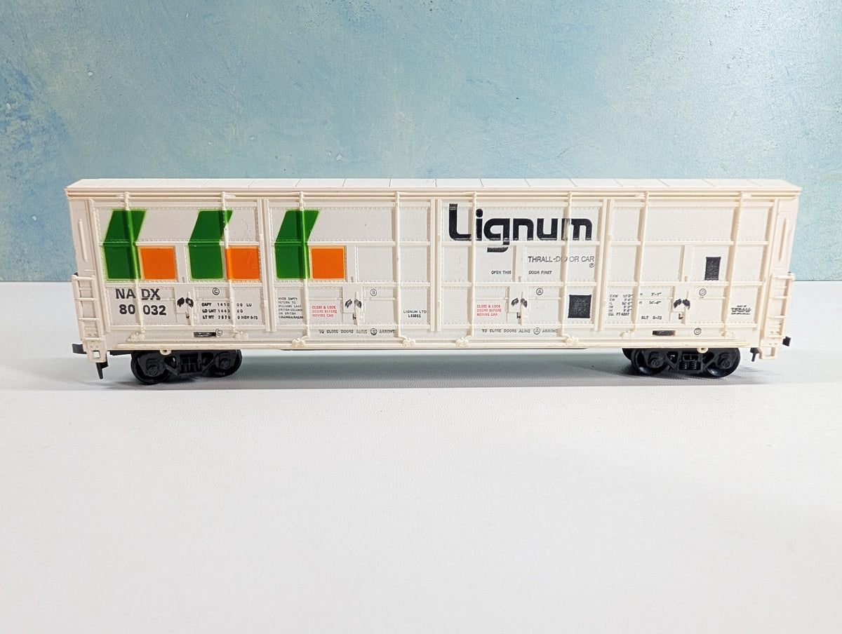 USED HO Scale 54' Thrall Door Box Car Lignum NADX #80032
