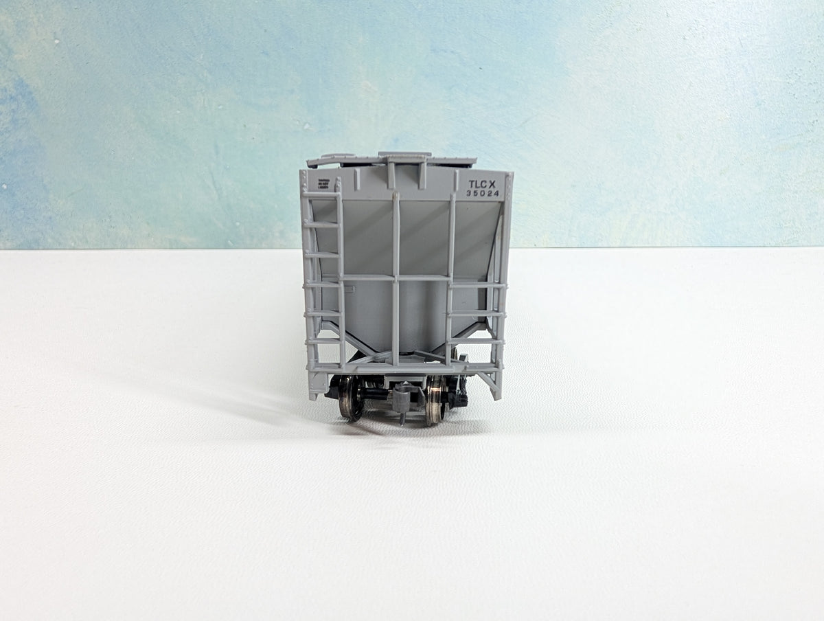 USED Athearn HO Scale Covered Hopper Monfort Feed Lots TLCX #35024 Metal Wheels
