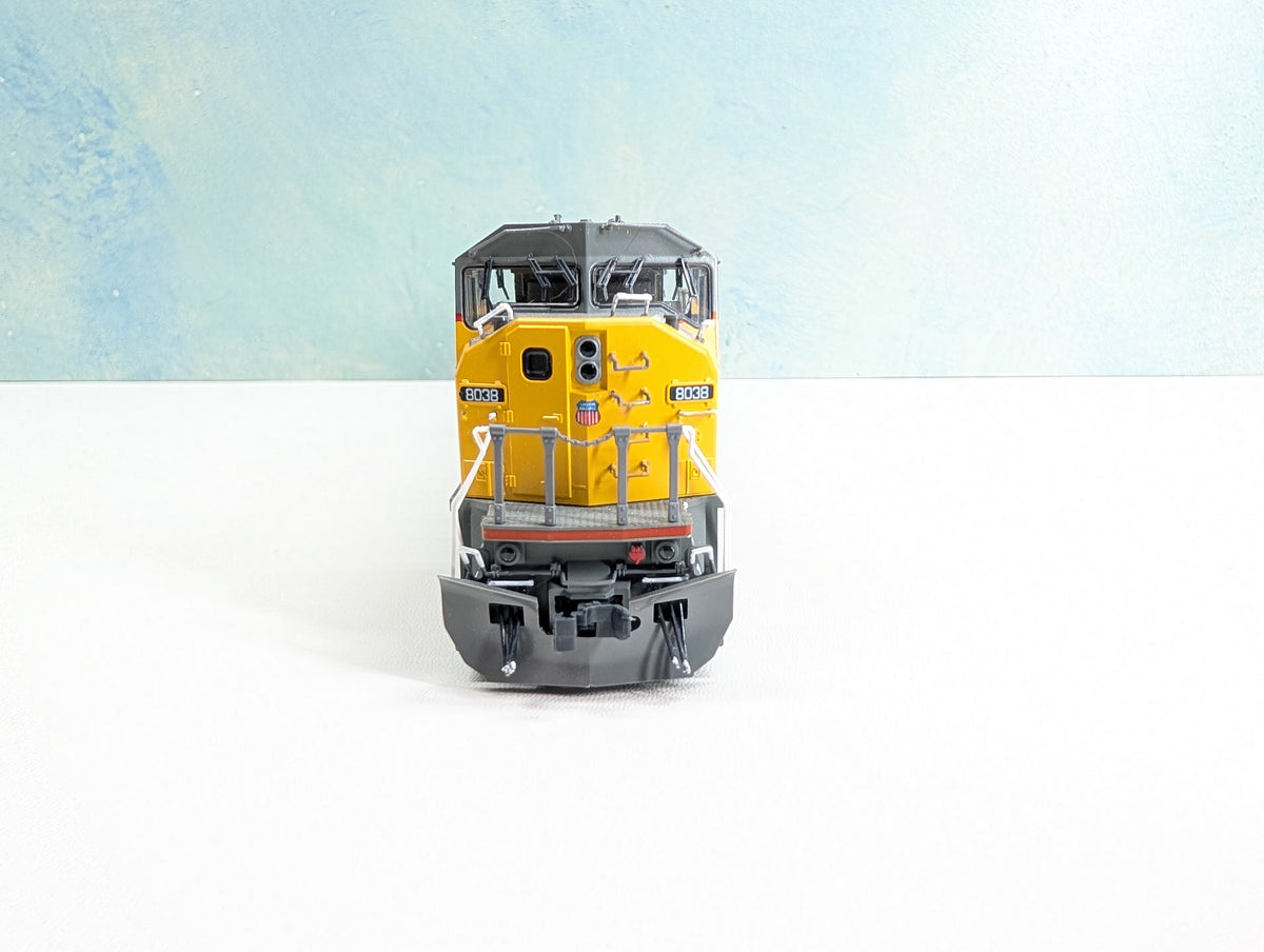 USED Kato HO Scale EMD SD90/43MAC Diesel Locomotive Union Pacific #8038 Runs Great DC