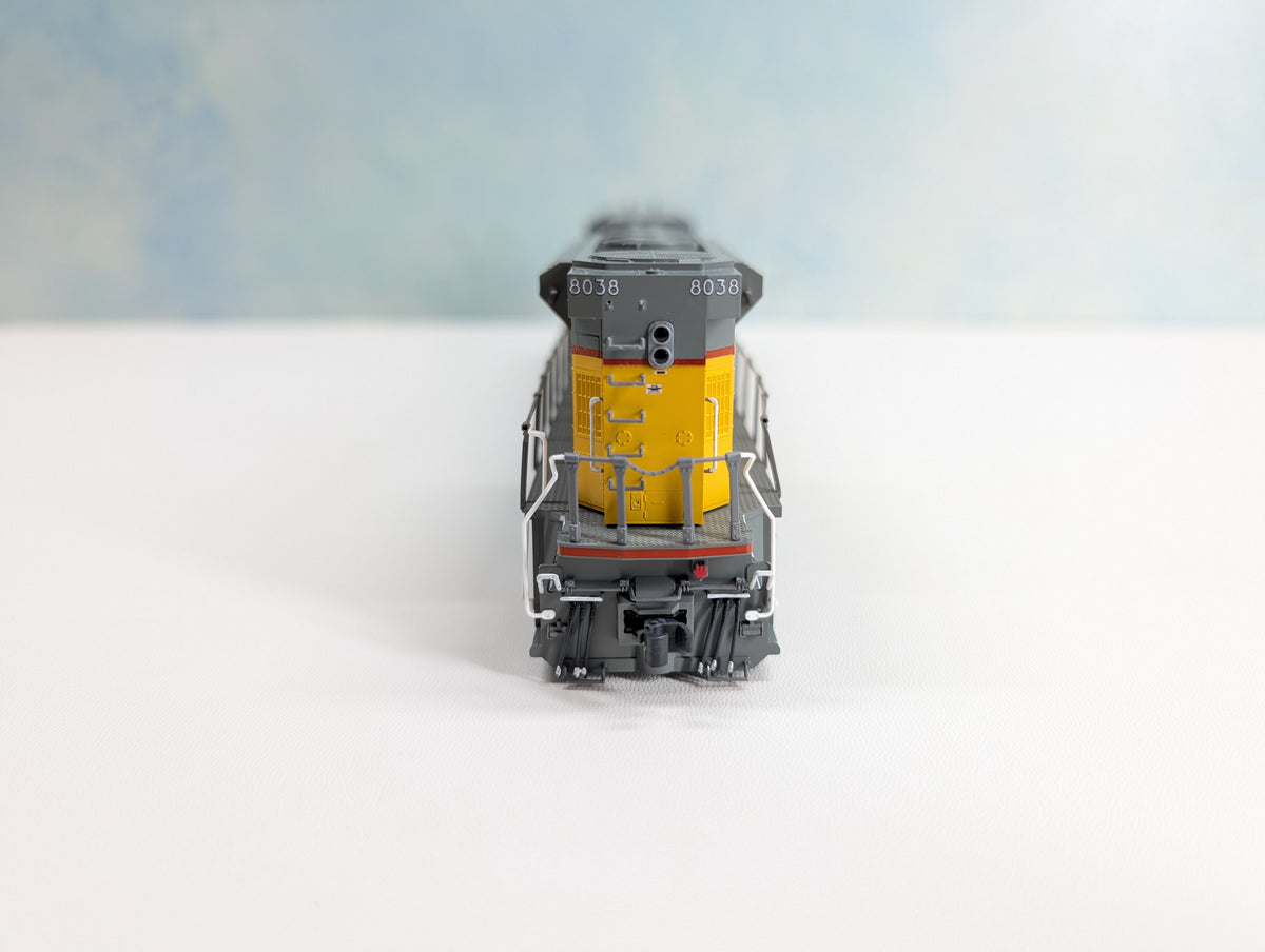 USED Kato HO Scale EMD SD90/43MAC Diesel Locomotive Union Pacific #8038 Runs Great DC