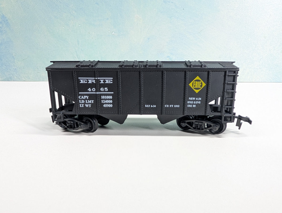USED Life-Like HO Scale Covered Hopper Erie #4065
