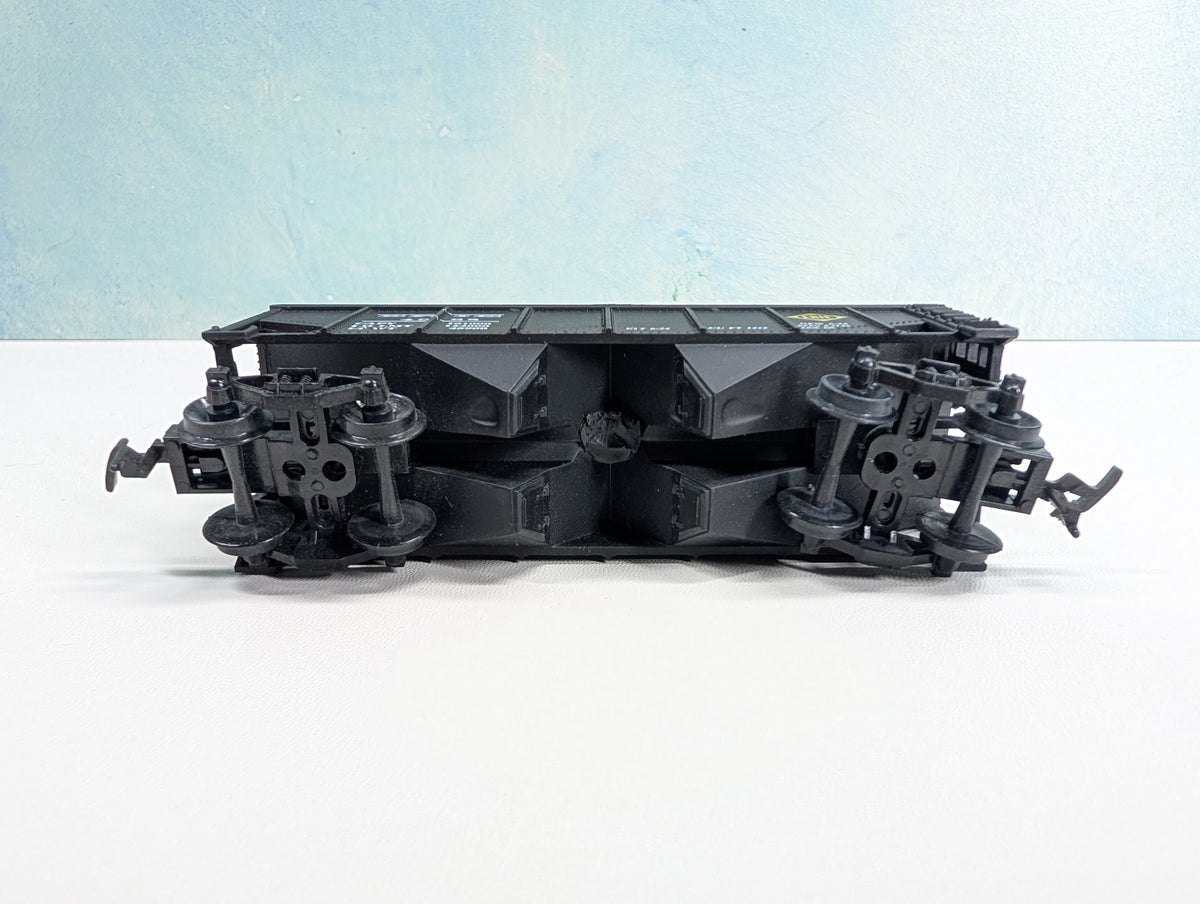 USED Life-Like HO Scale Covered Hopper Erie #4065