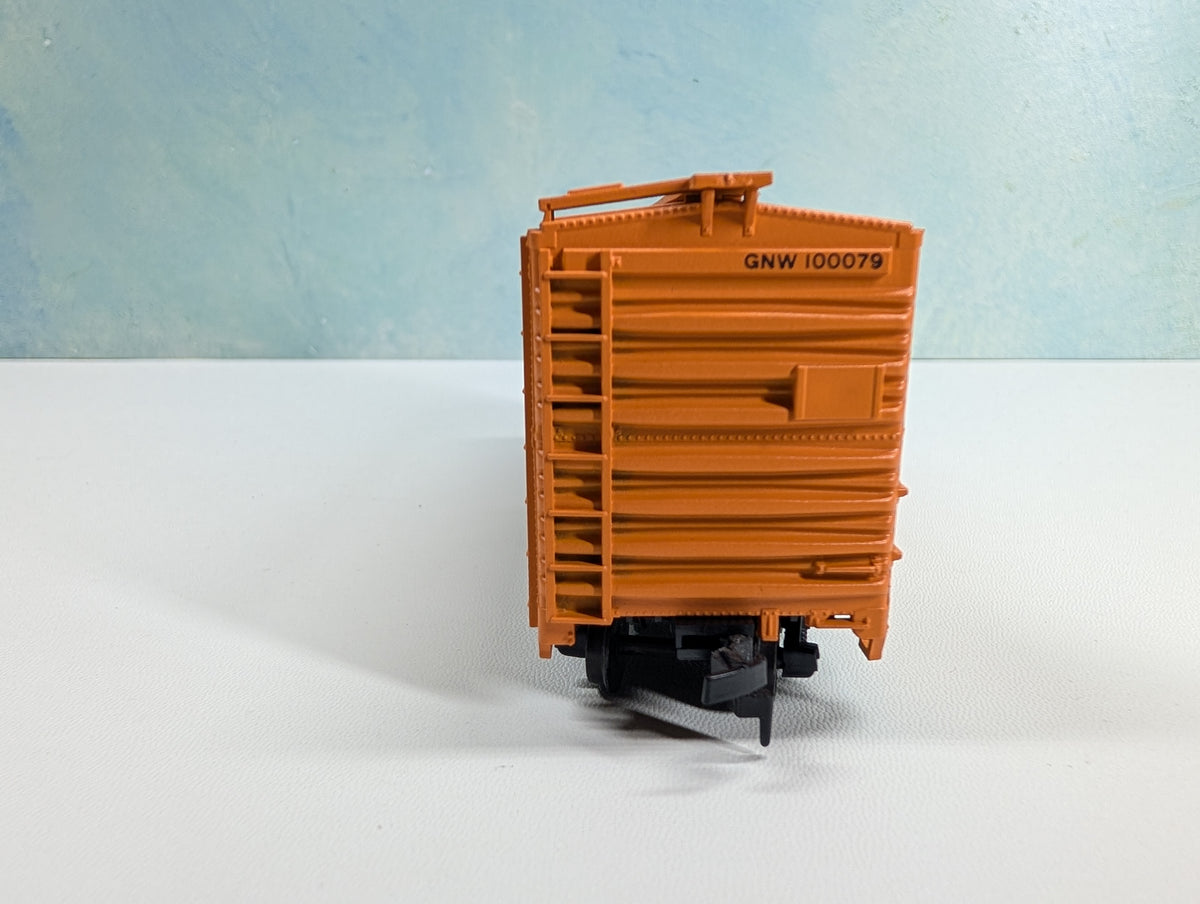 USED Accurail HO Scale 40' Box Car Genessee & Wyoming GNW #100079