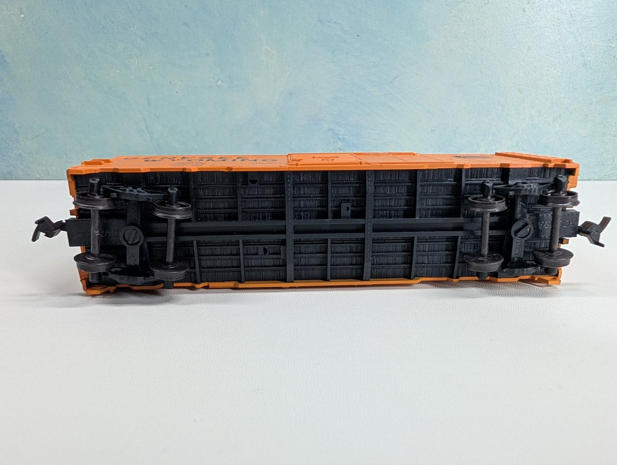USED Accurail HO Scale 40' Box Car Genessee & Wyoming GNW #100079
