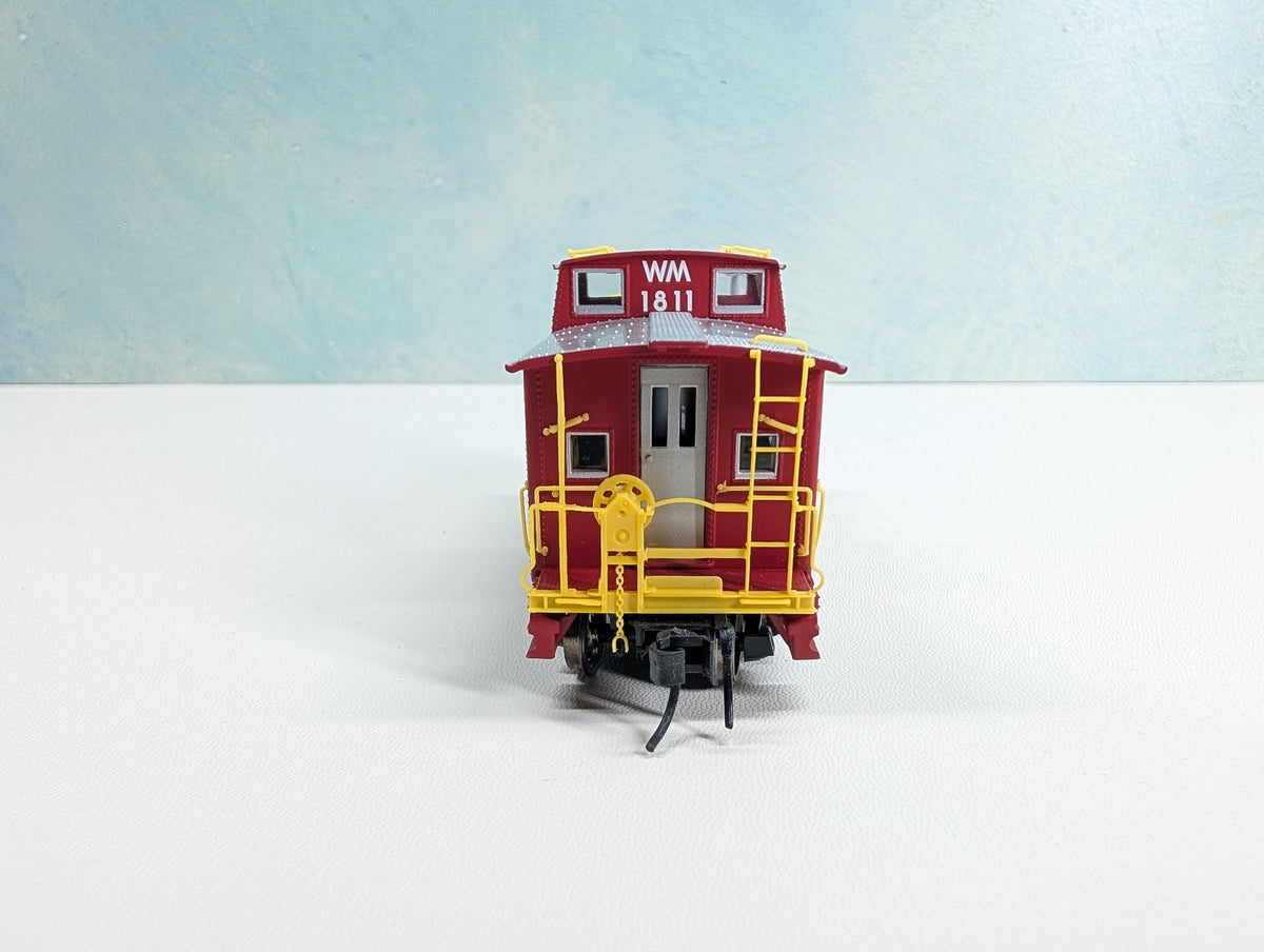 USED Life-Like HO Scale Caboose Chessie System WM #901811 Safety First, Metal Wheels