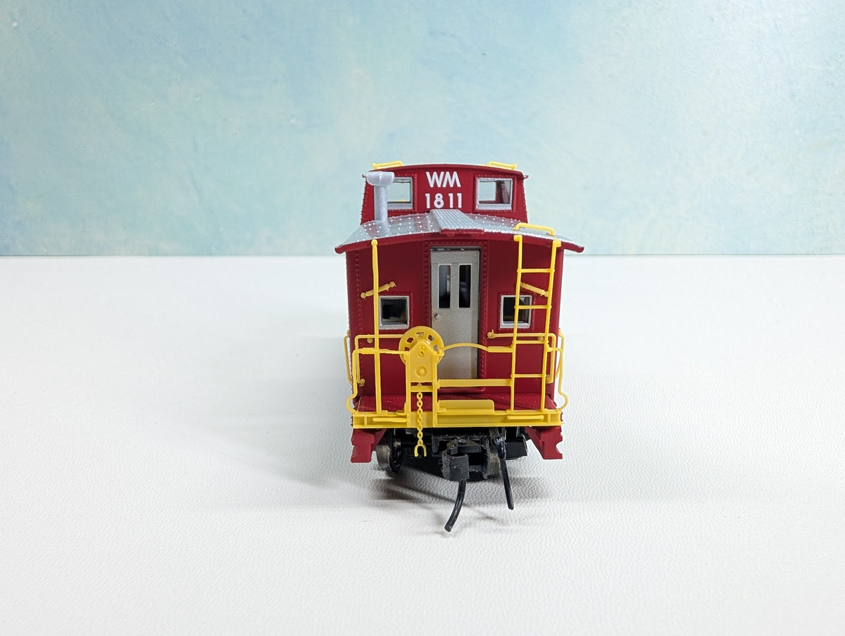 USED Life-Like HO Scale Caboose Chessie System WM #901811 Safety First, Metal Wheels