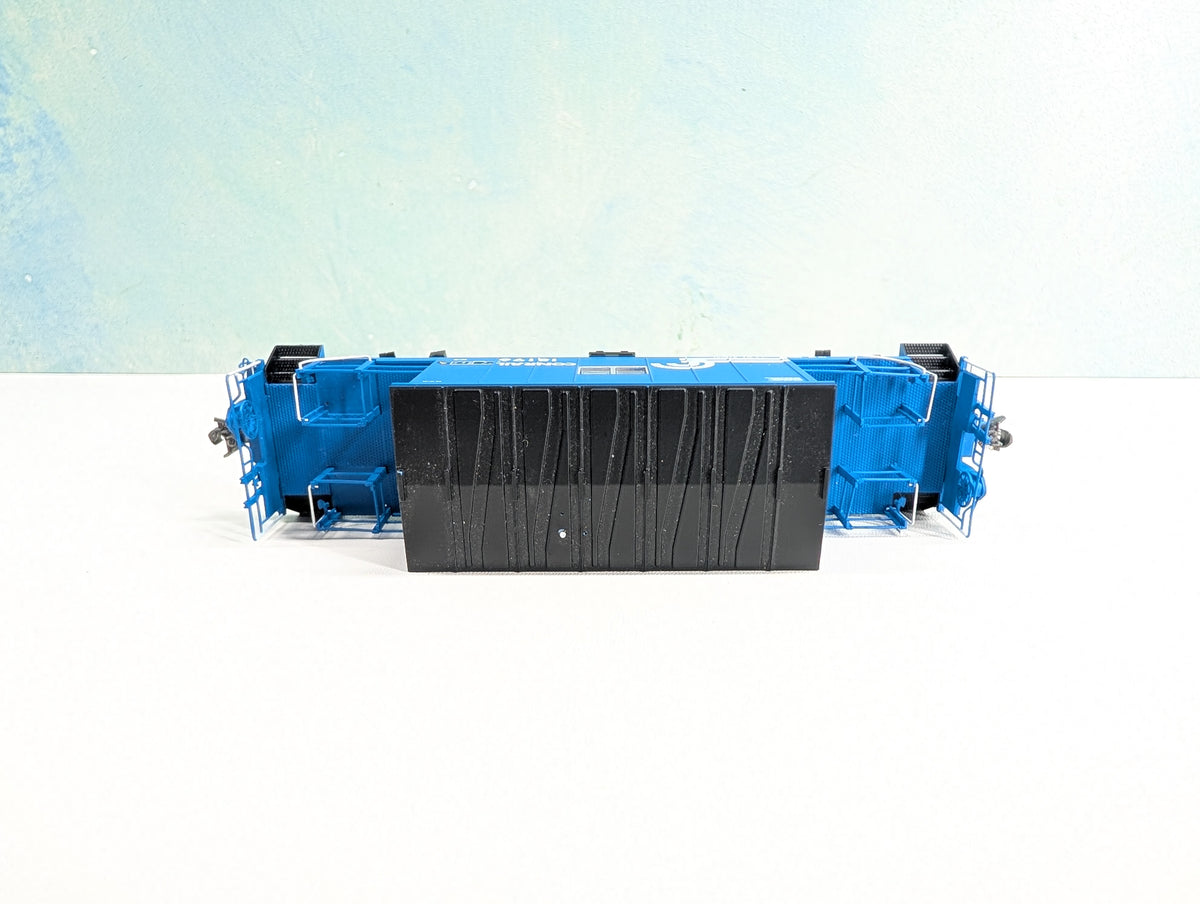 USED Bluford Shops HO Scale Transfer Caboose Conrail CR #18196 Metal Wheels