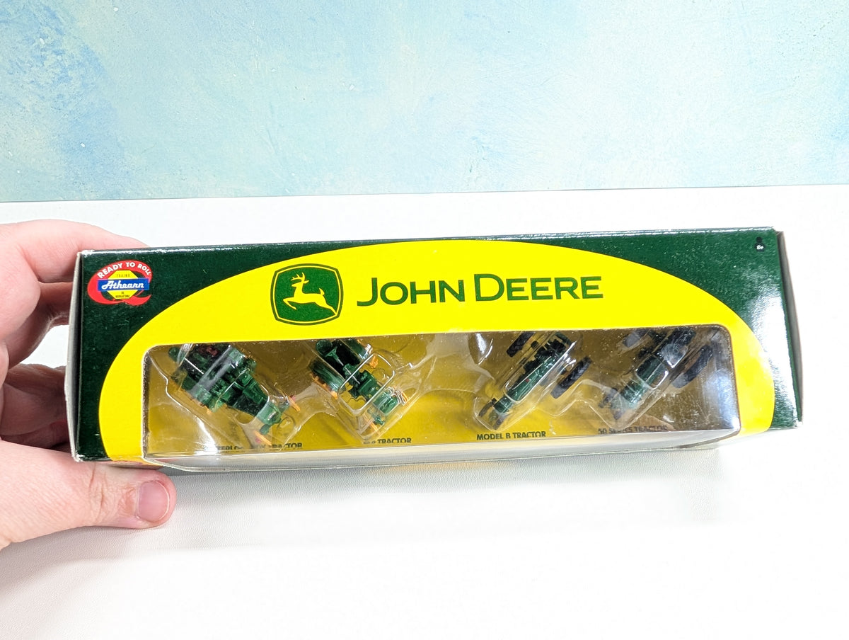 Athearn HO Scale John Deere Tractor Series #1 (4 pcs)