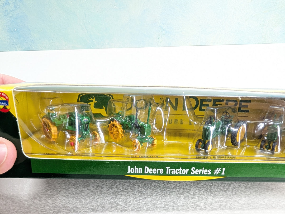 Athearn HO Scale John Deere Tractor Series #1 (4 pcs)