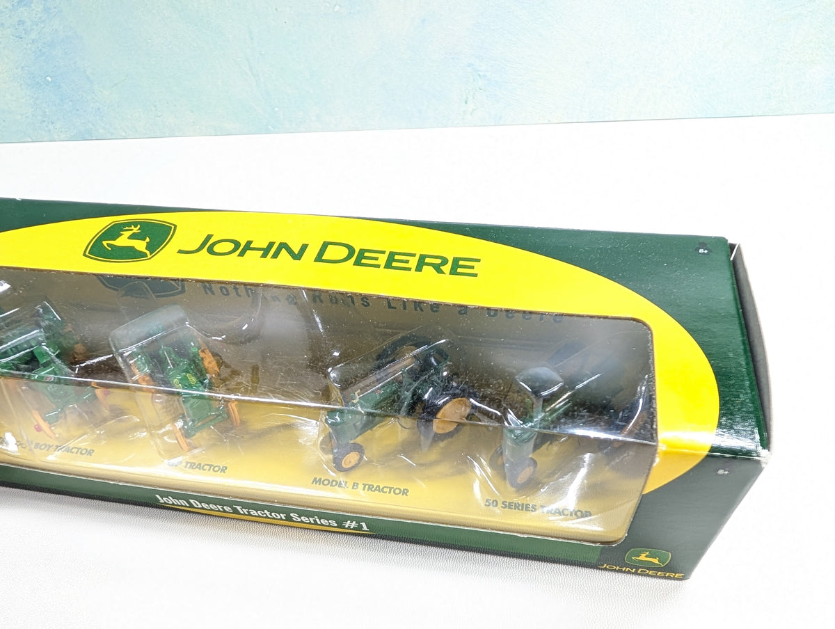 Athearn HO Scale John Deere Tractor Series #1 (4 pcs)