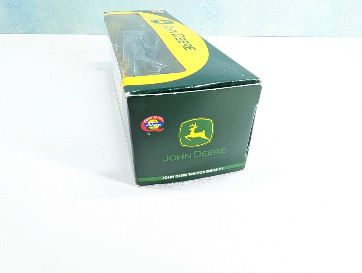 Athearn HO Scale John Deere Tractor Series #1 (4 pcs)