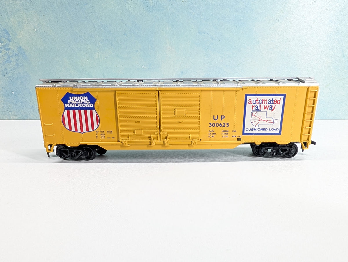 USED Athearn HO Scale 50' DD Box Car Union Pacific UP #300625
