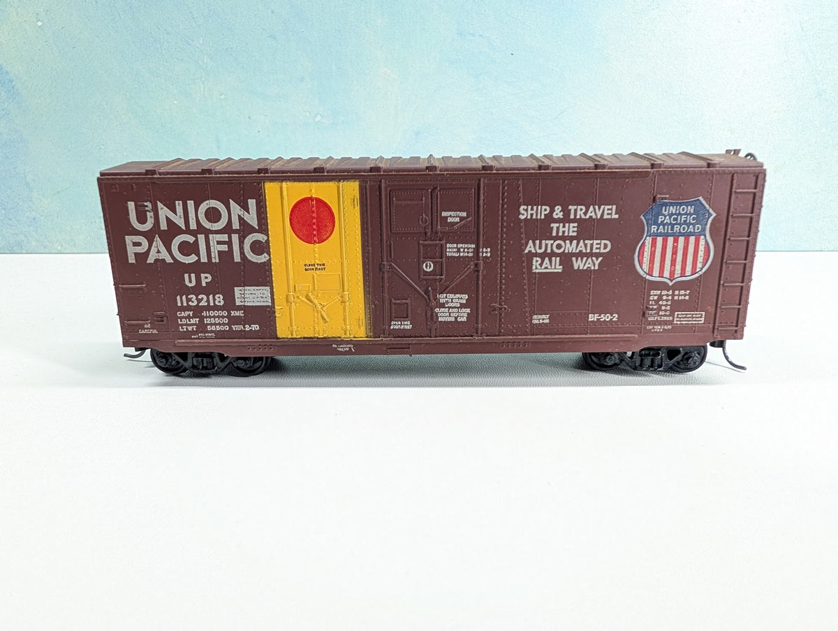 USED Athearn HO Scale 40' Grainloading Box Car Union Pacific UP #113218