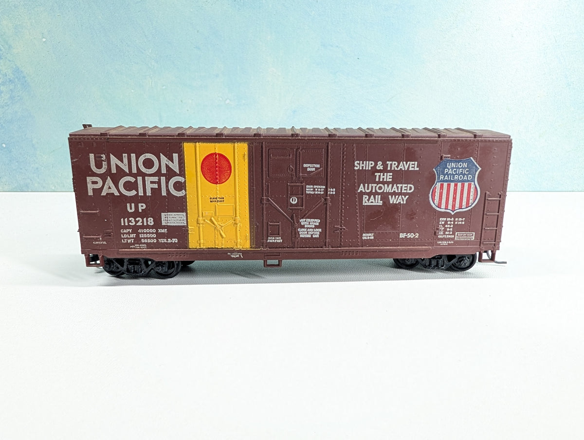 USED Athearn HO Scale 40' Grainloading Box Car Union Pacific UP #113218