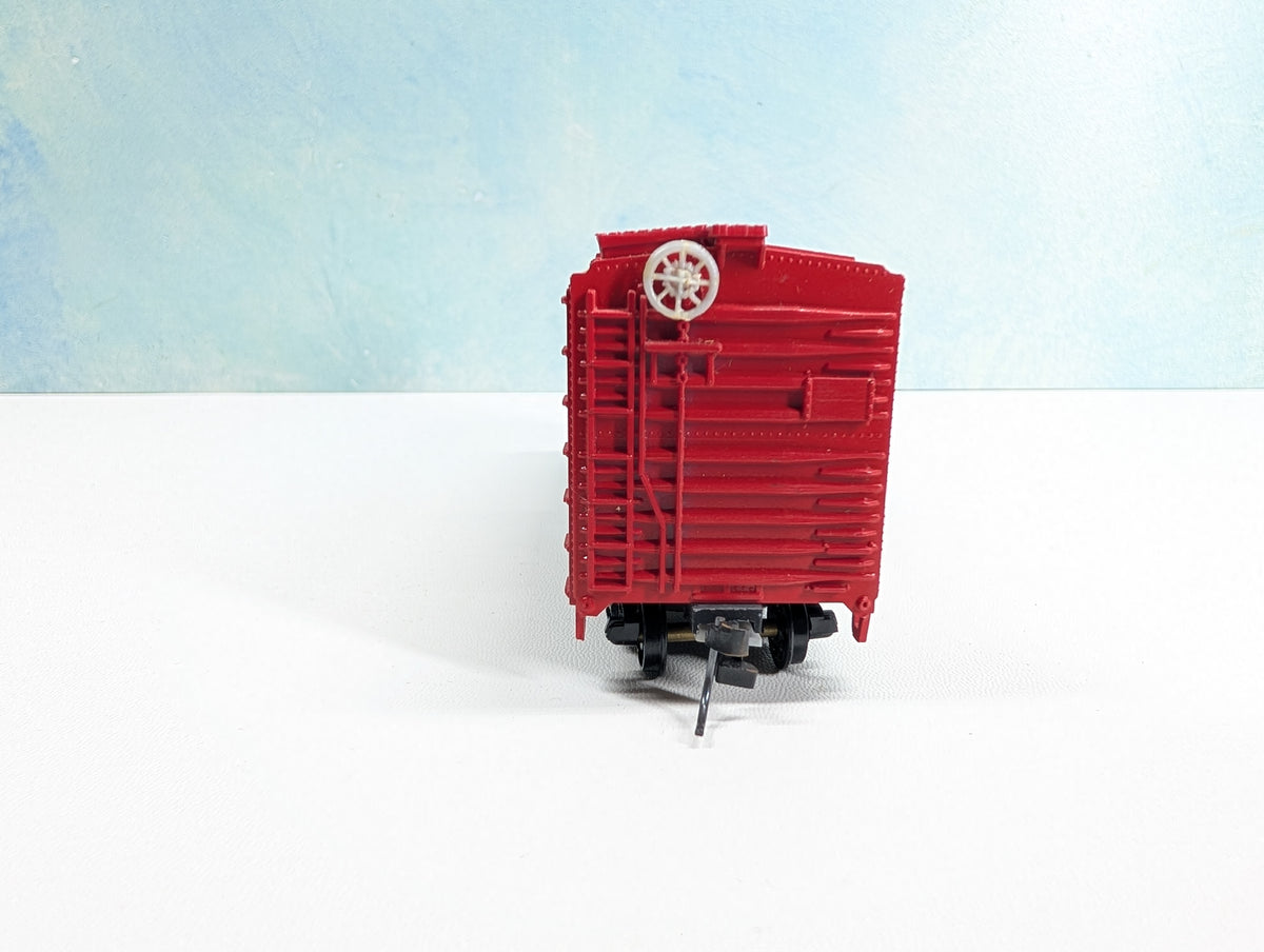 USED Roundhouse HO Scale 40' Box Car Great Northern GN #11875