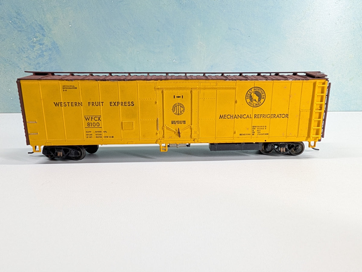 USED Athearn HO Scale 50' Mechanical Reefer Western Fruit Express WFCX #8100