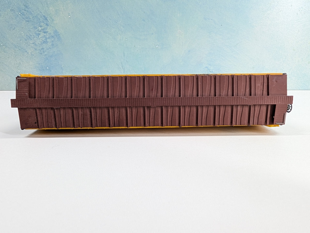 USED Athearn HO Scale 50' Mechanical Reefer Western Fruit Express WFCX #8100