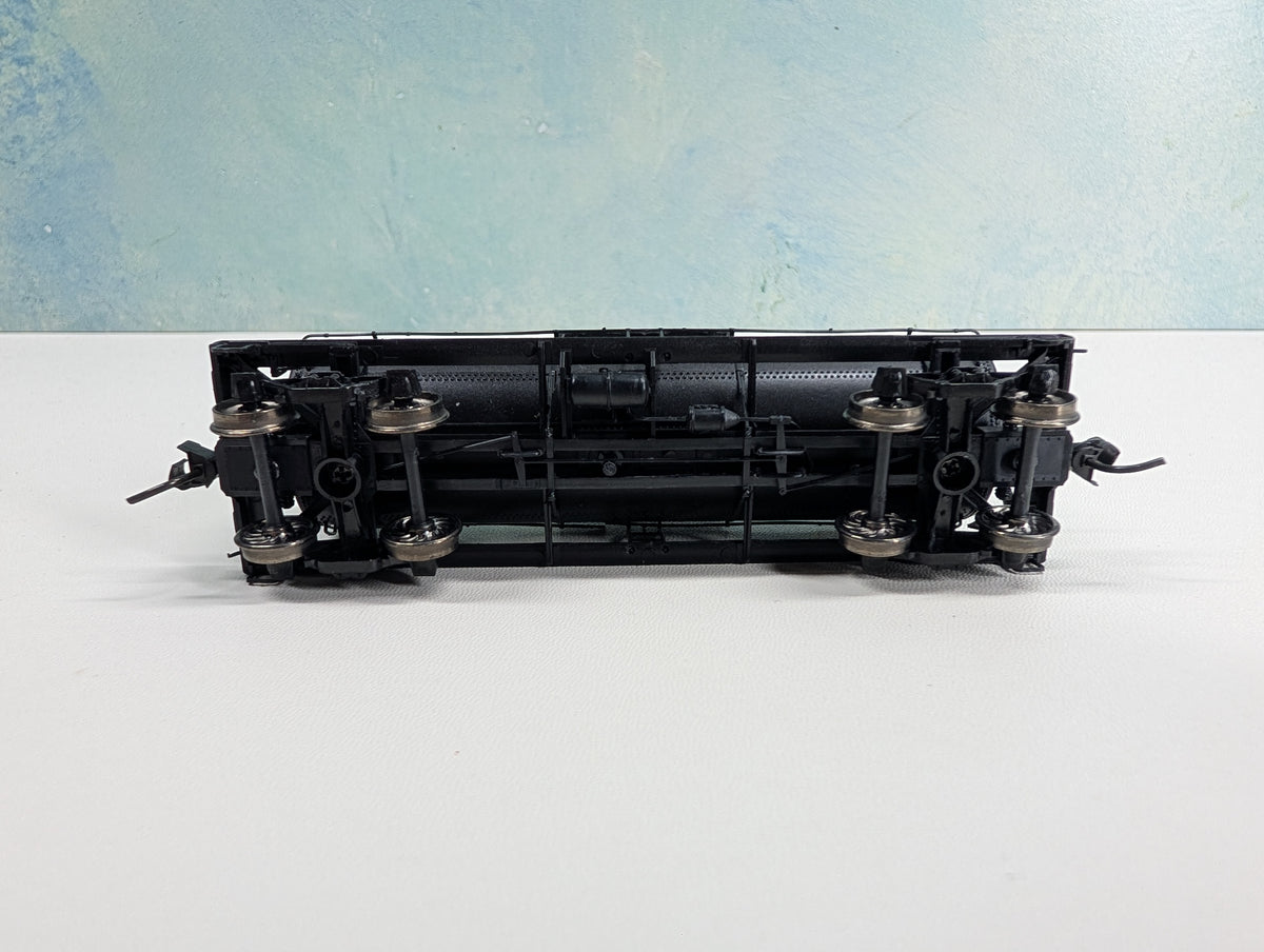 USED Life-Like HO Scale Single Dome Tank Car Mid-Continent Petroleum Corp. COSX #2008 Metal Wheels