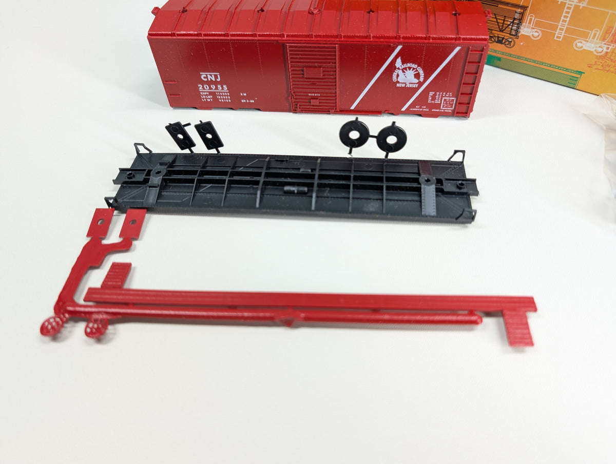 USED Roundhouse HO Scale 40' AAR Box Car CNJ #20955 KIT