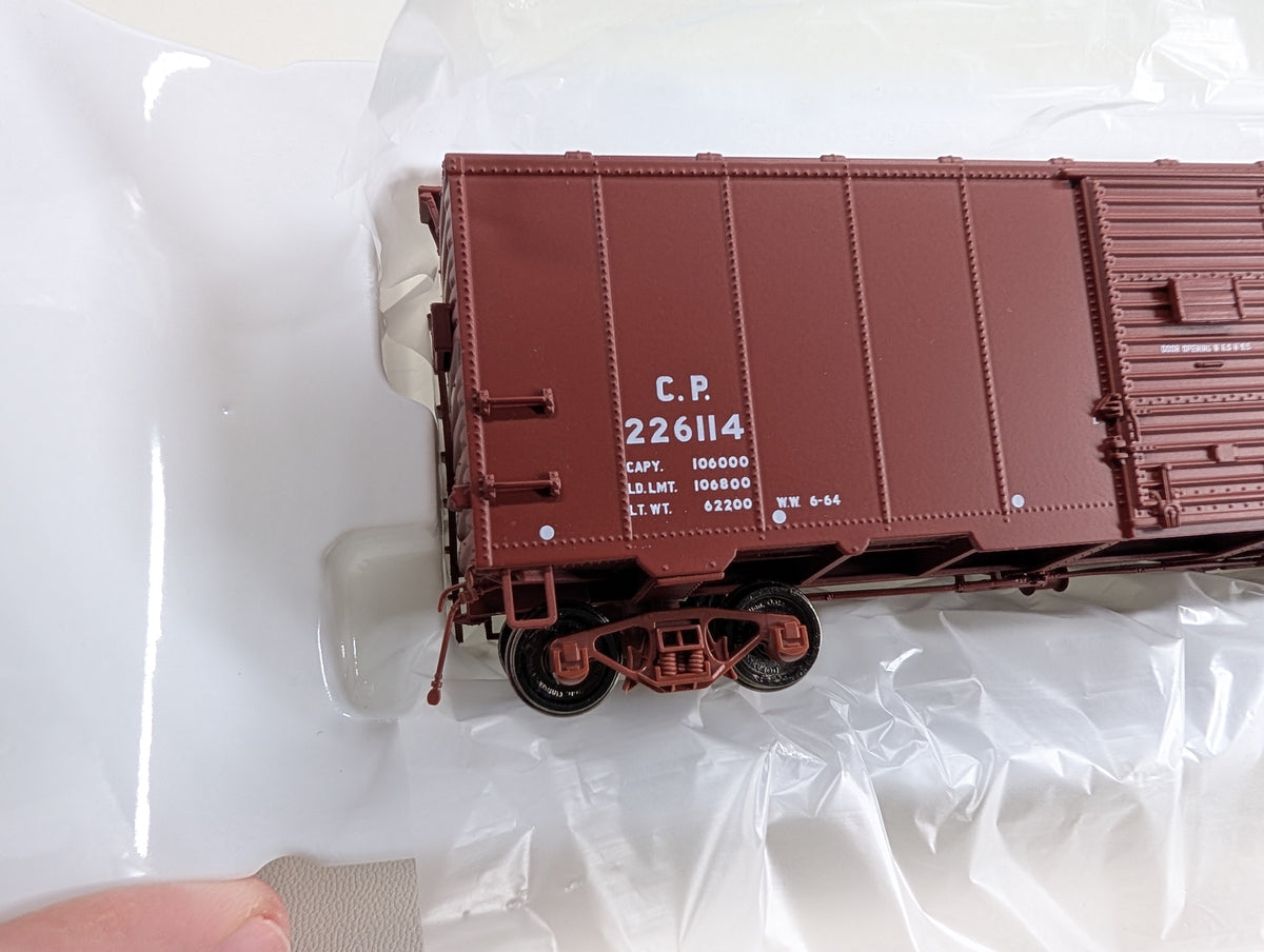 True Line 300164 HO Scale 40' Box Car Canadian Pacific CP #226114 Metal Wheels