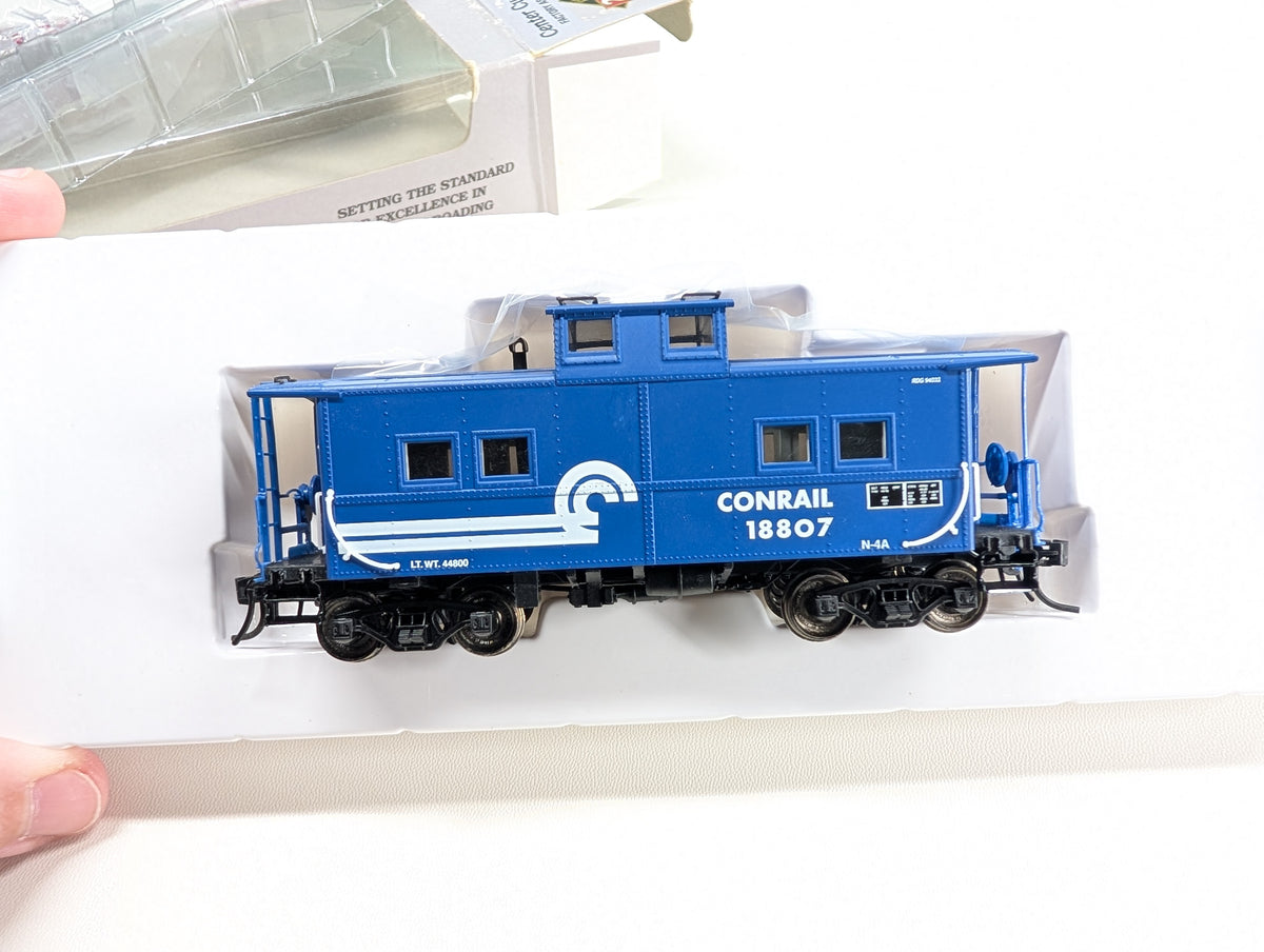 USED Life-Like 8512 HO Scale Center Cupola Steel Caboose Conrail #18807 Metal Wheels