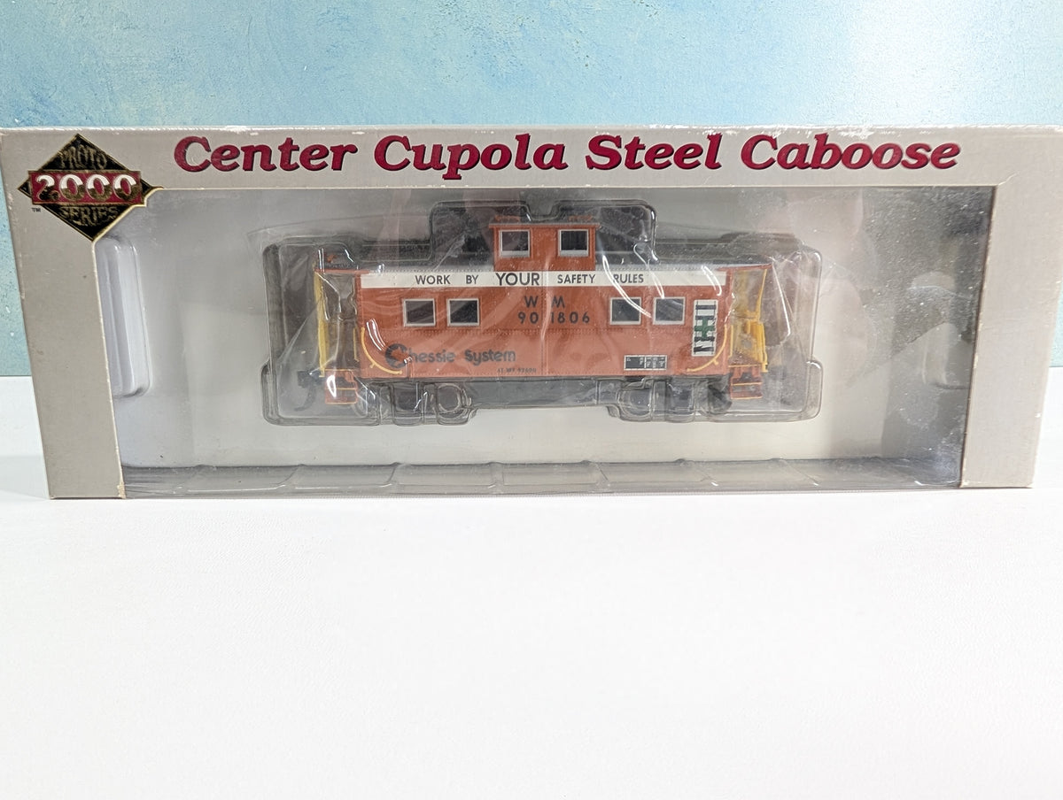 USED Life-Like 31258 HO Scale Center Cupola Steel Caboose Chessie System WM #901806 Metal Wheels, Safety