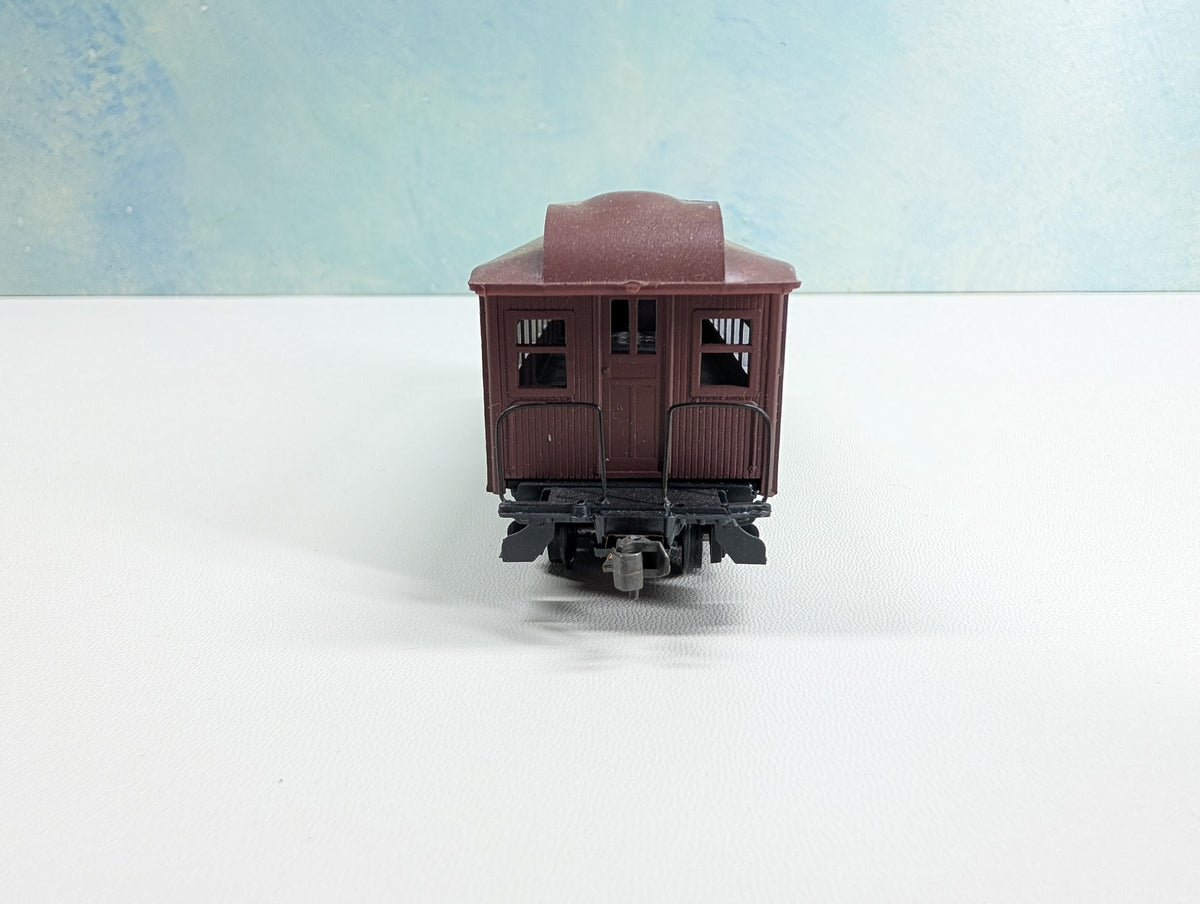 USED Roundhouse 3712 HO Scale Overton Coach Chicago, Burlington and Quincy The Fast Mail