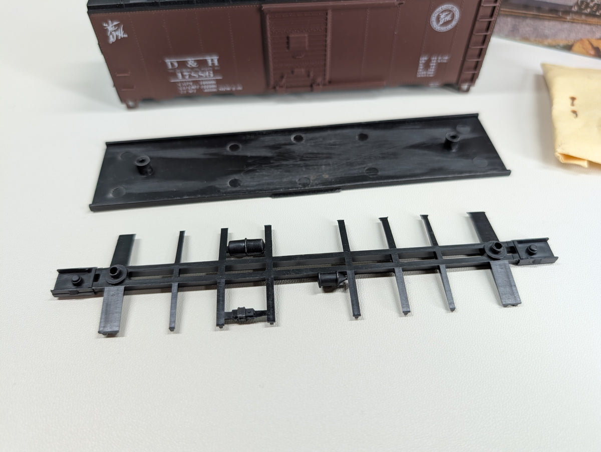 USED Athearn HO Scale 40' Box Car Delaware and Hudson D&H #17886 Branchline Custom KIT