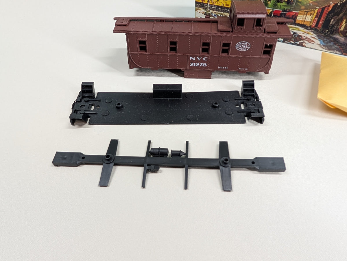 USED Athearn 1268 HO Scale Caboose New York Central NYC #21278 KIT