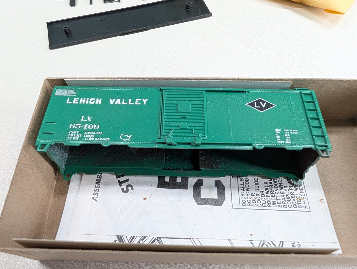 USED Athearn HO Scale 40' Box Car Lehigh Valley LV #65499 Custom KIT