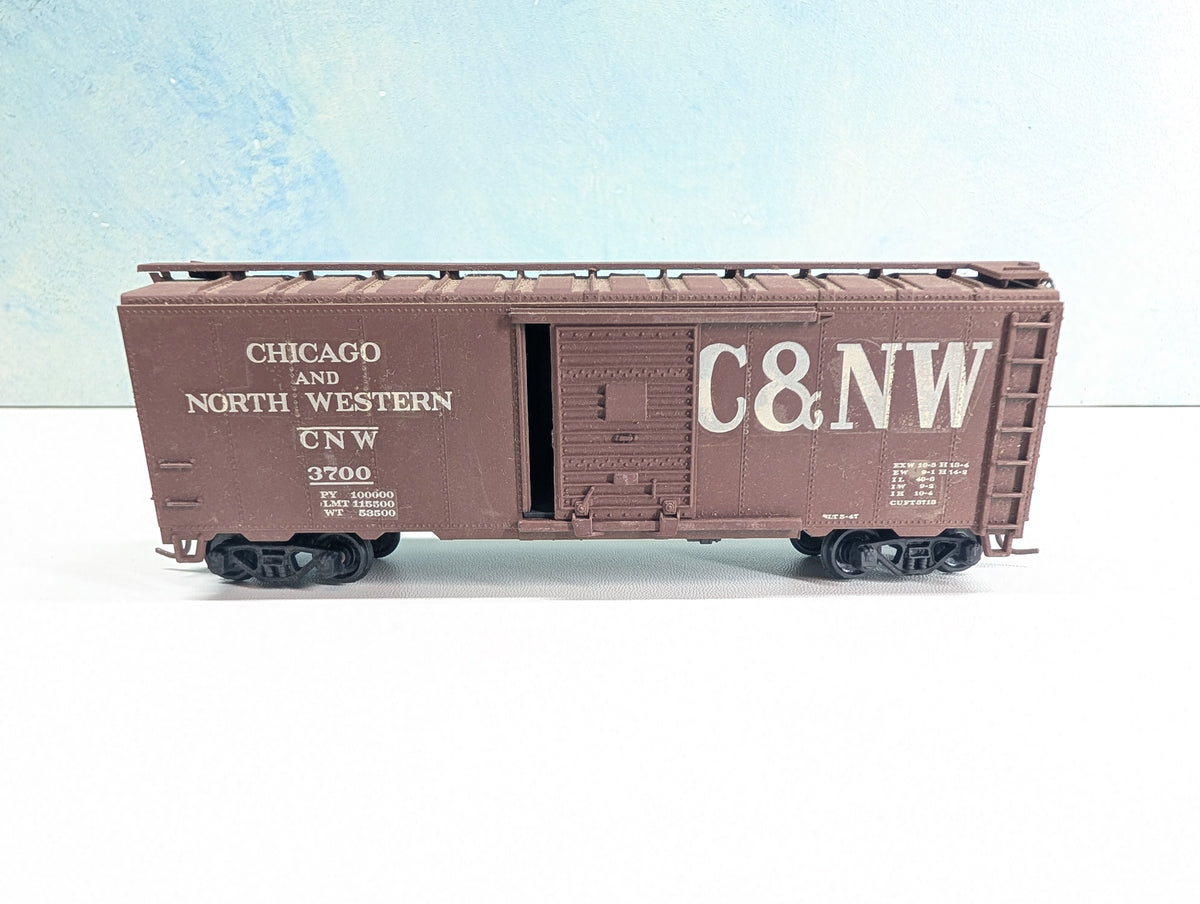 USED Athearn HO Scale 40' Box Car Chicago & North Western CNW #3700 Decal