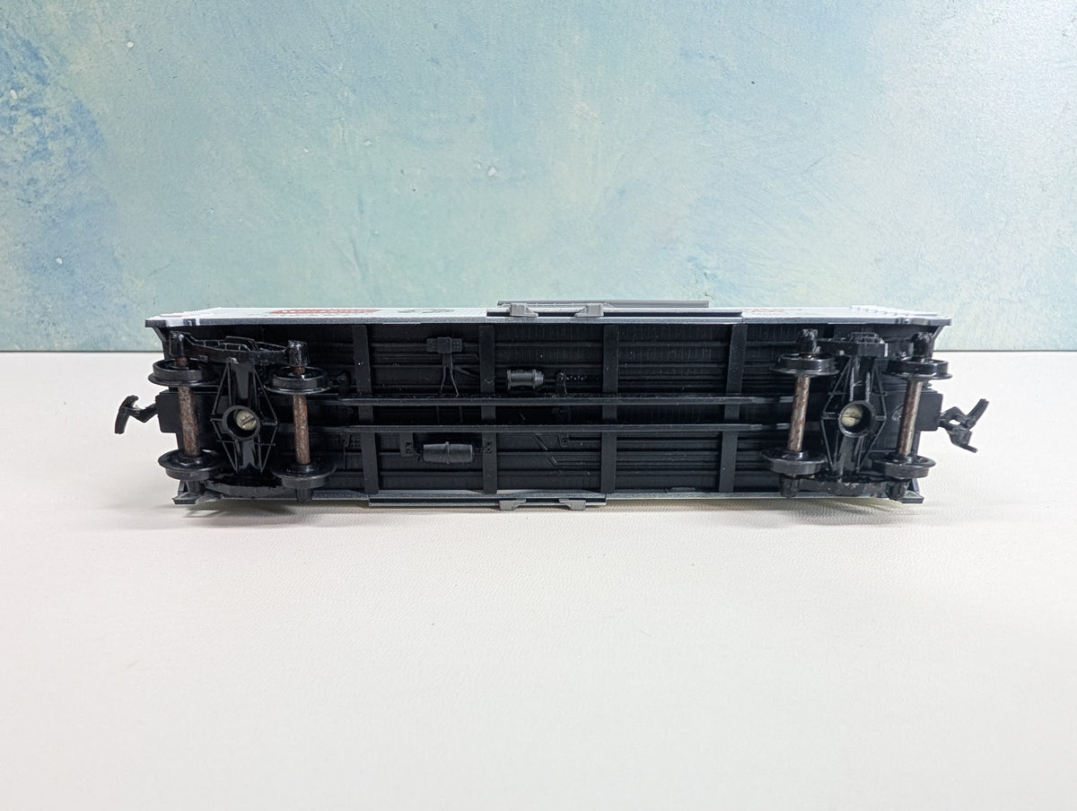 USED TRAIN MINIATURE 2040 HO Scale 40' Wood Box Car, Tobacco Series Wm Penn Cigars GCCo #525