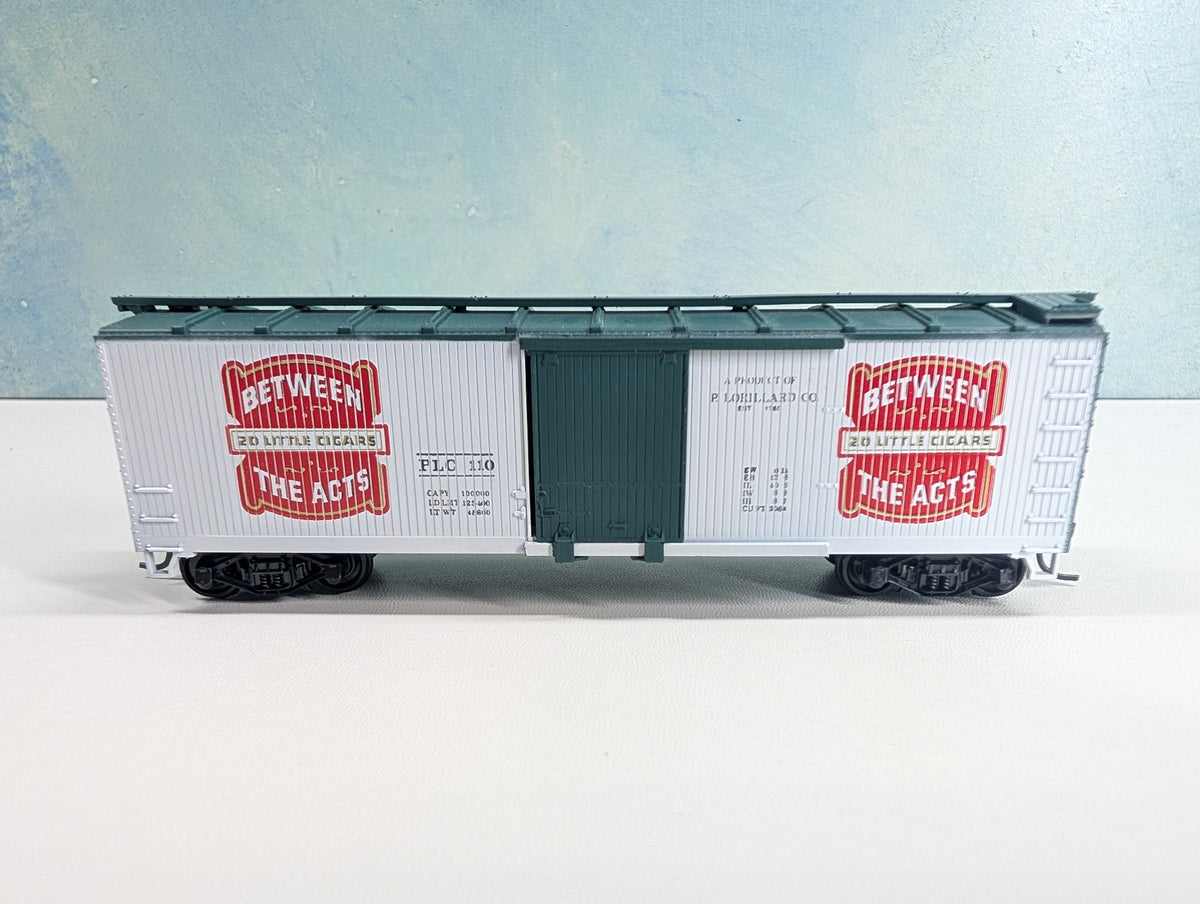 USED TRAIN MINIATURE HO Scale 40' Wood Box Car, Tobacco Series Between the Acts Cigars PLC #110