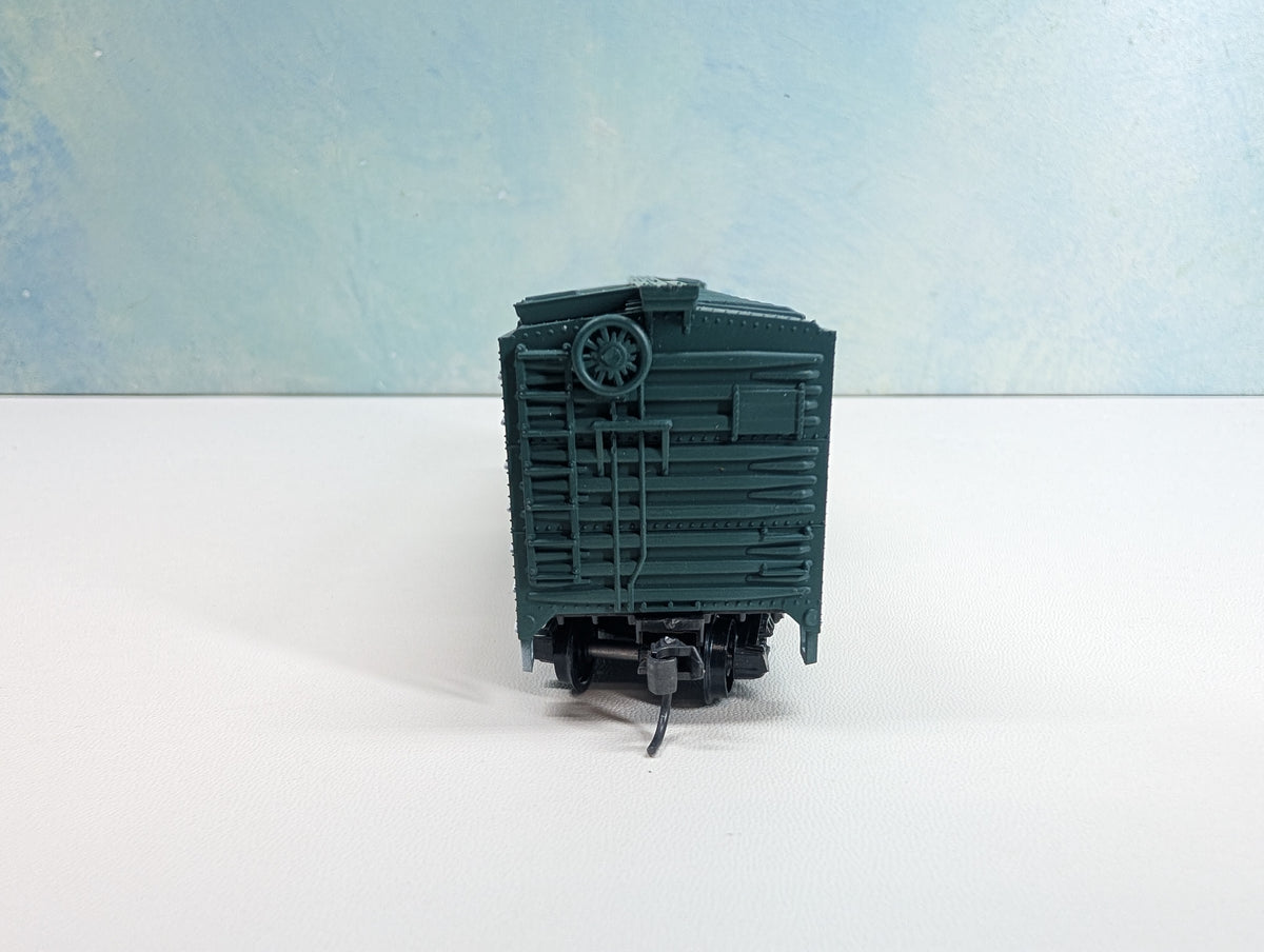 USED TRAIN MINIATURE HO Scale 40' Wood Box Car, Tobacco Series Between the Acts Cigars PLC #110