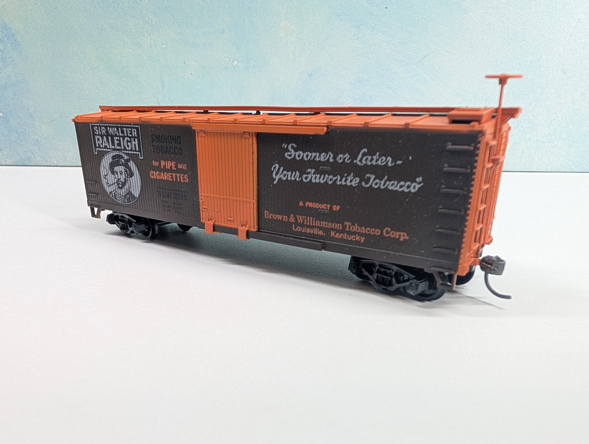 USED TRAIN MINIATURE HO Scale 40' Wood Box Car, Tobacco Series Sir Walter Raleigh B&W #2009