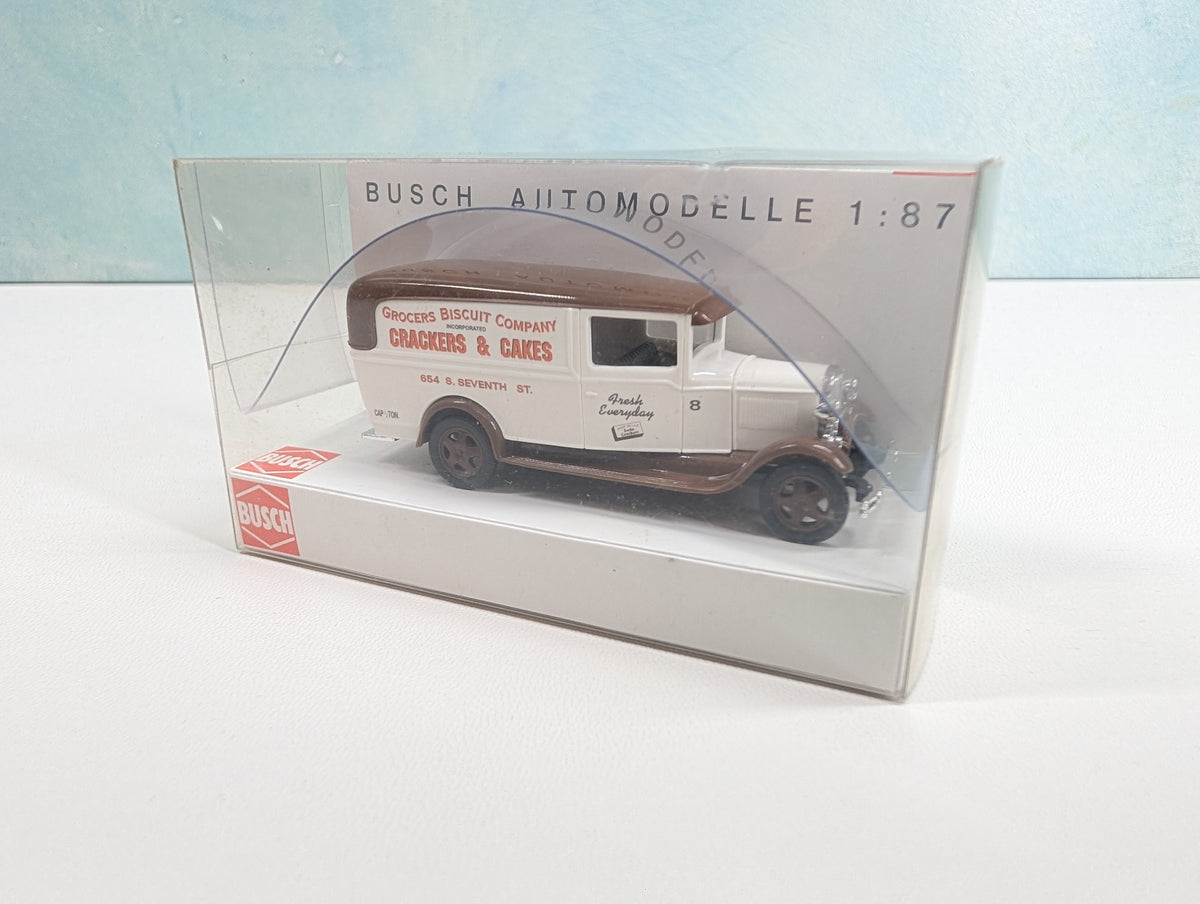 USED Busch 47717 HO Scale Ford Model AA, Grocers Biscuit Co. Crackers & Cakes