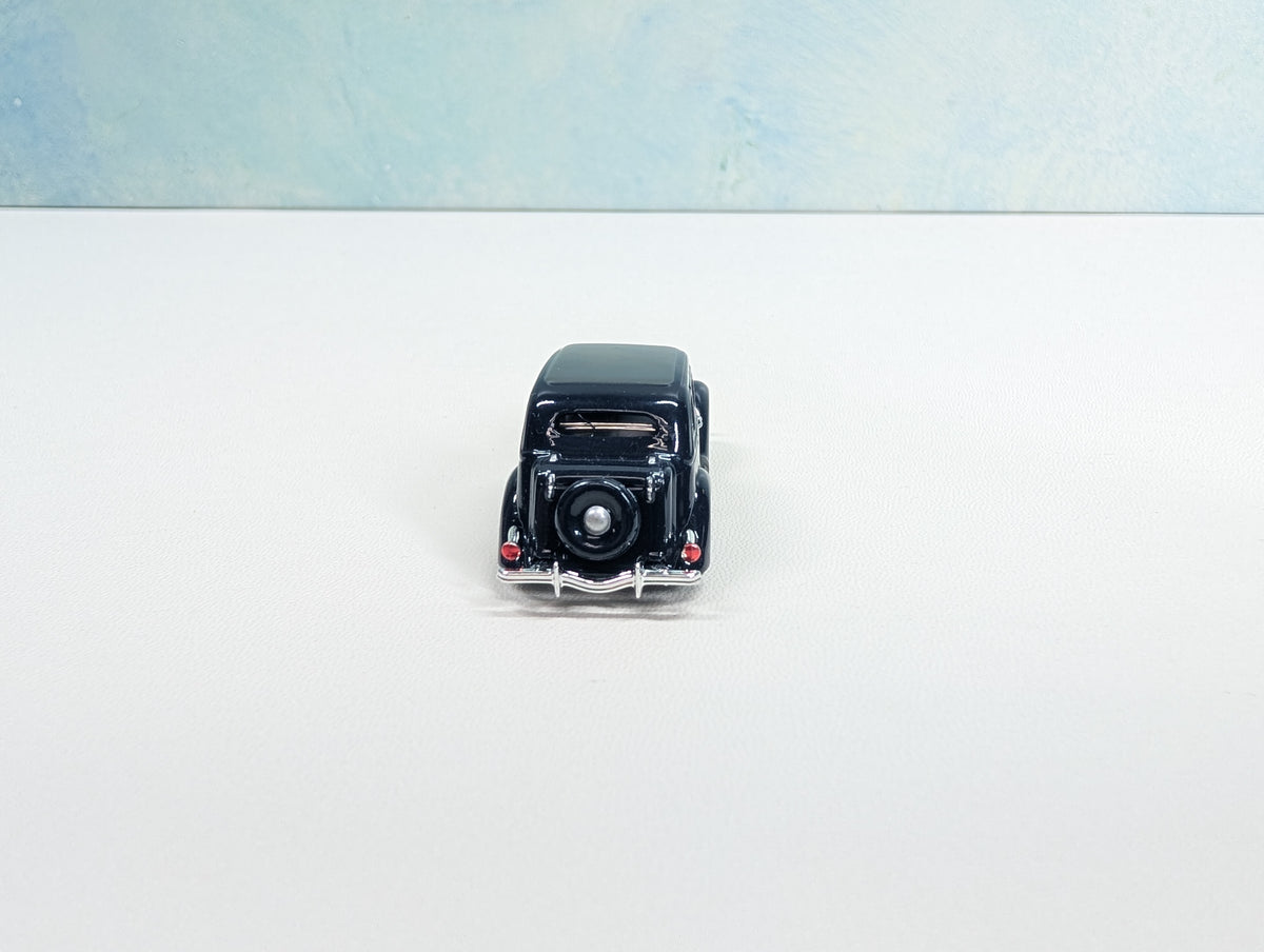USED Classic Metal Works HO Scale '36 Ford ForDor Sedan, Dark Blue