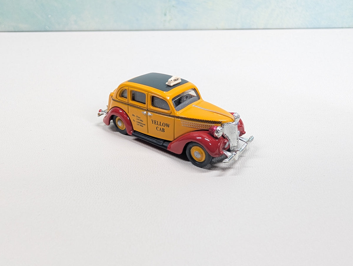 USED Classic Metal Works HO Scale '36 Ford ForDor Sedan, Yellow Cab
