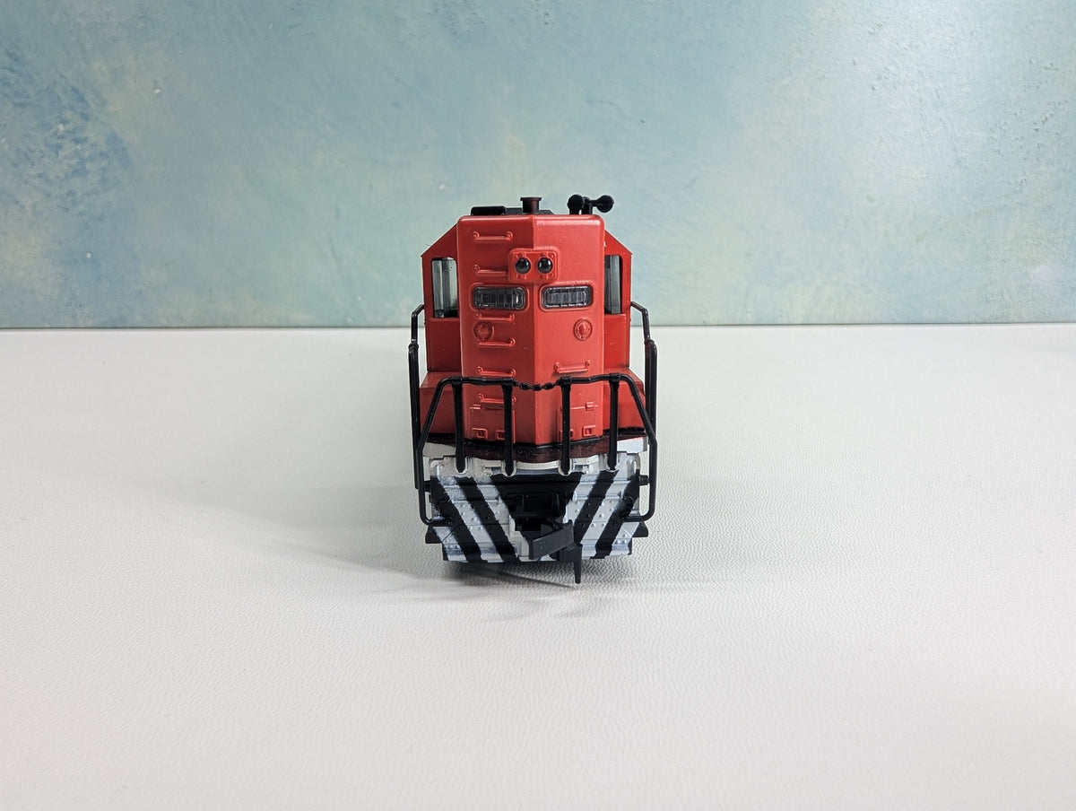 Atlas 7023 HO Scale High Nose GP38 Diesel Locomotive Canadian National CN #5506 Runs Great DC