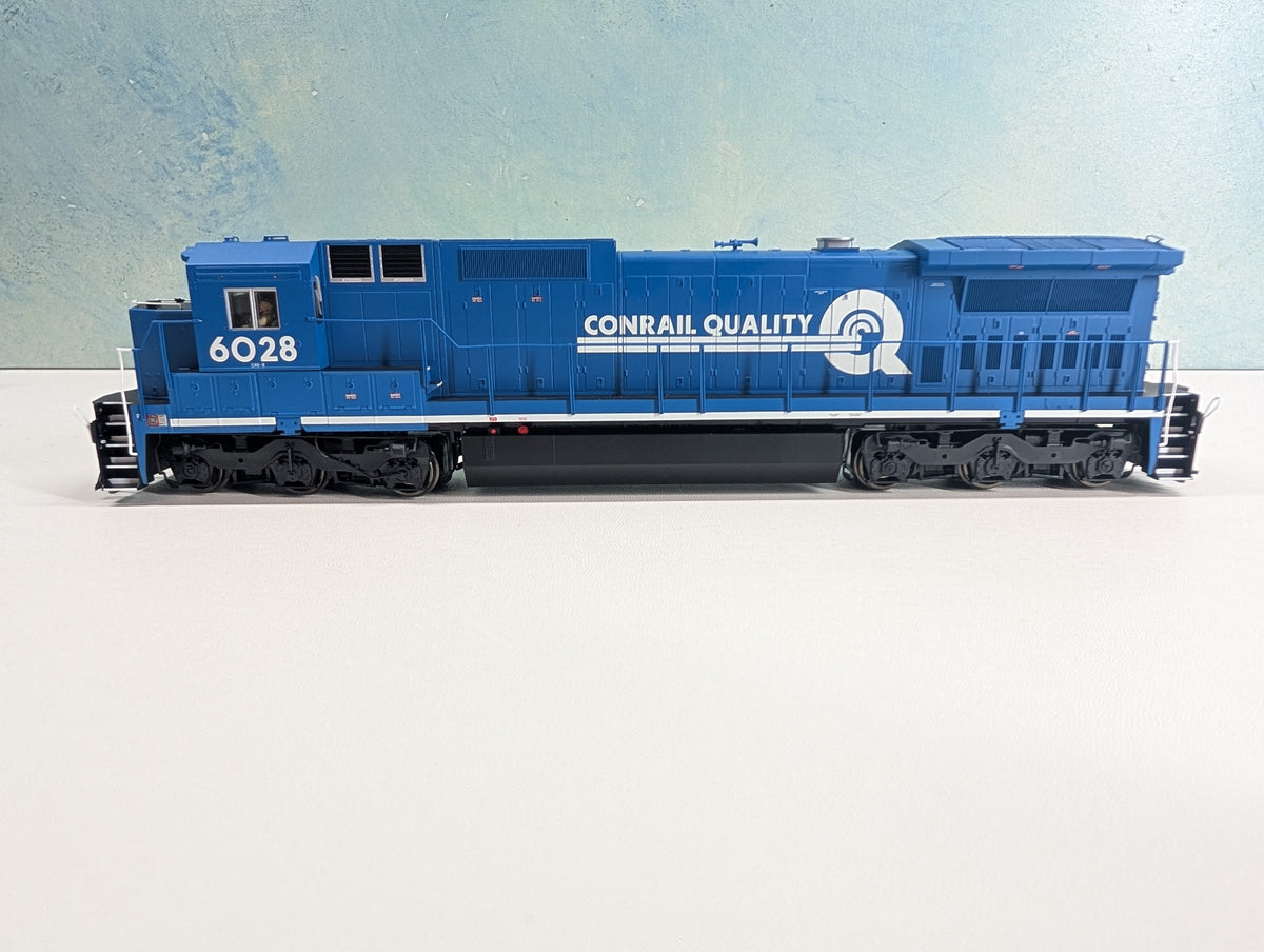 Atlas Master 7636 HO Scale Dash 8-40C Diesel Locomotive Conrail Quality CR #6028 Runs Great Silver DCC Ready