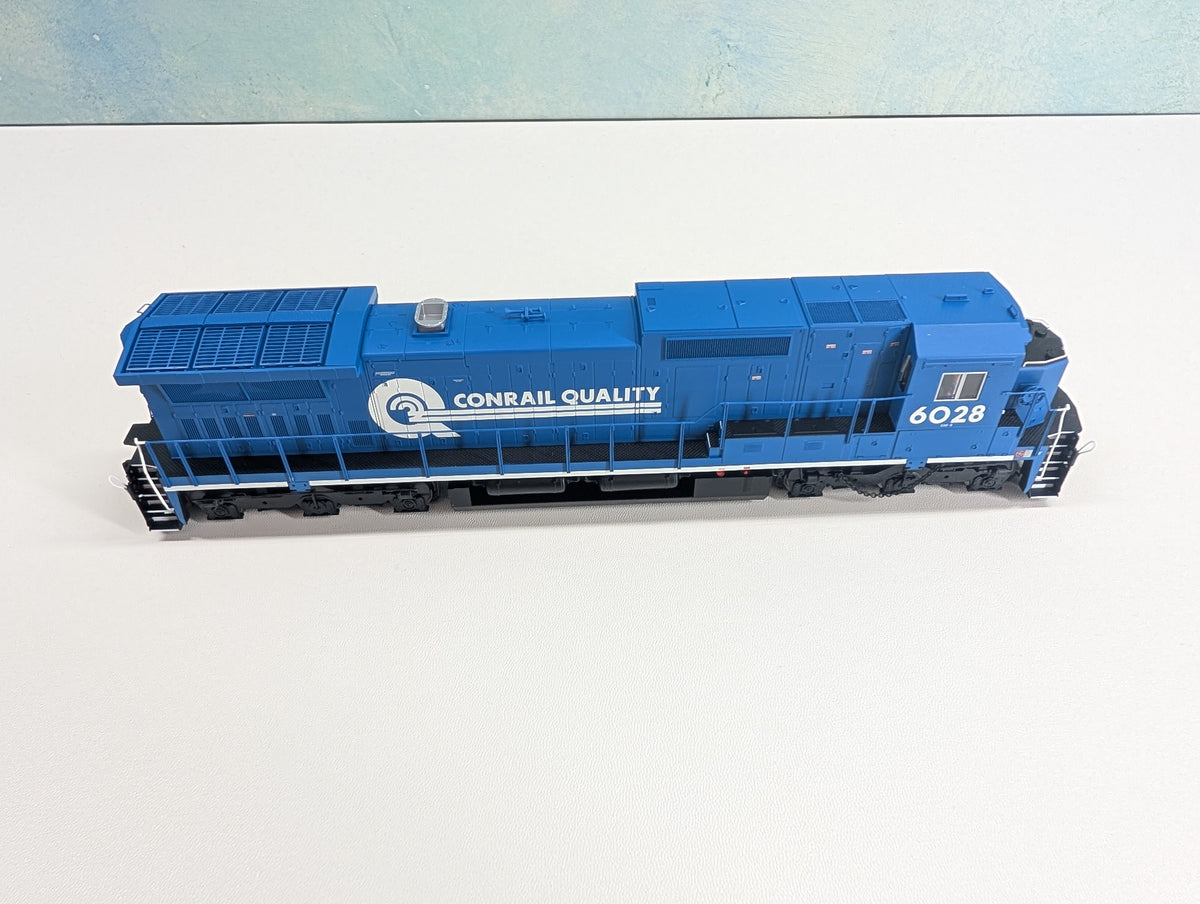 Atlas Master 7636 HO Scale Dash 8-40C Diesel Locomotive Conrail Quality CR #6028 Runs Great Silver DCC Ready