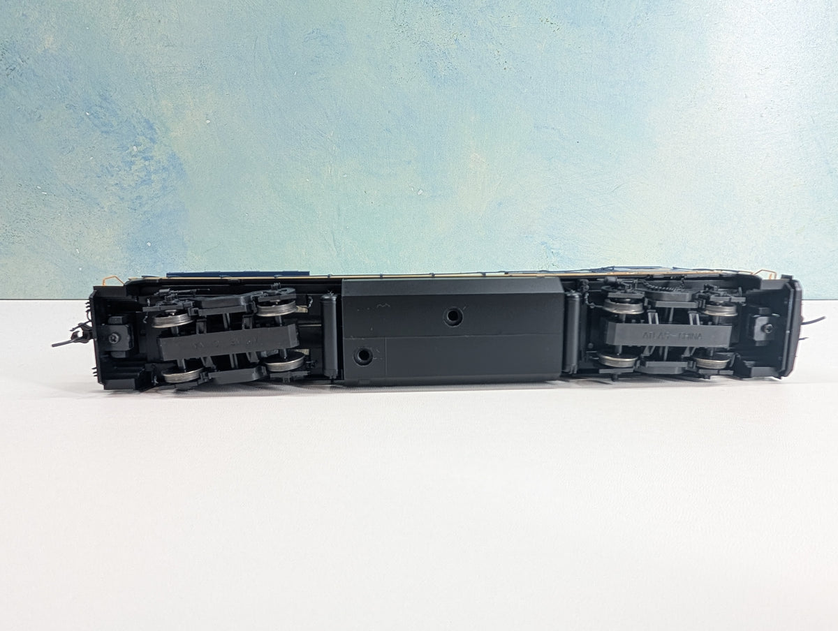 Atlas Master 10001805 HO Scale Dash 8-40B Diesel Locomotive YN3b CSX #5930 Runs Great Silver DCC Ready