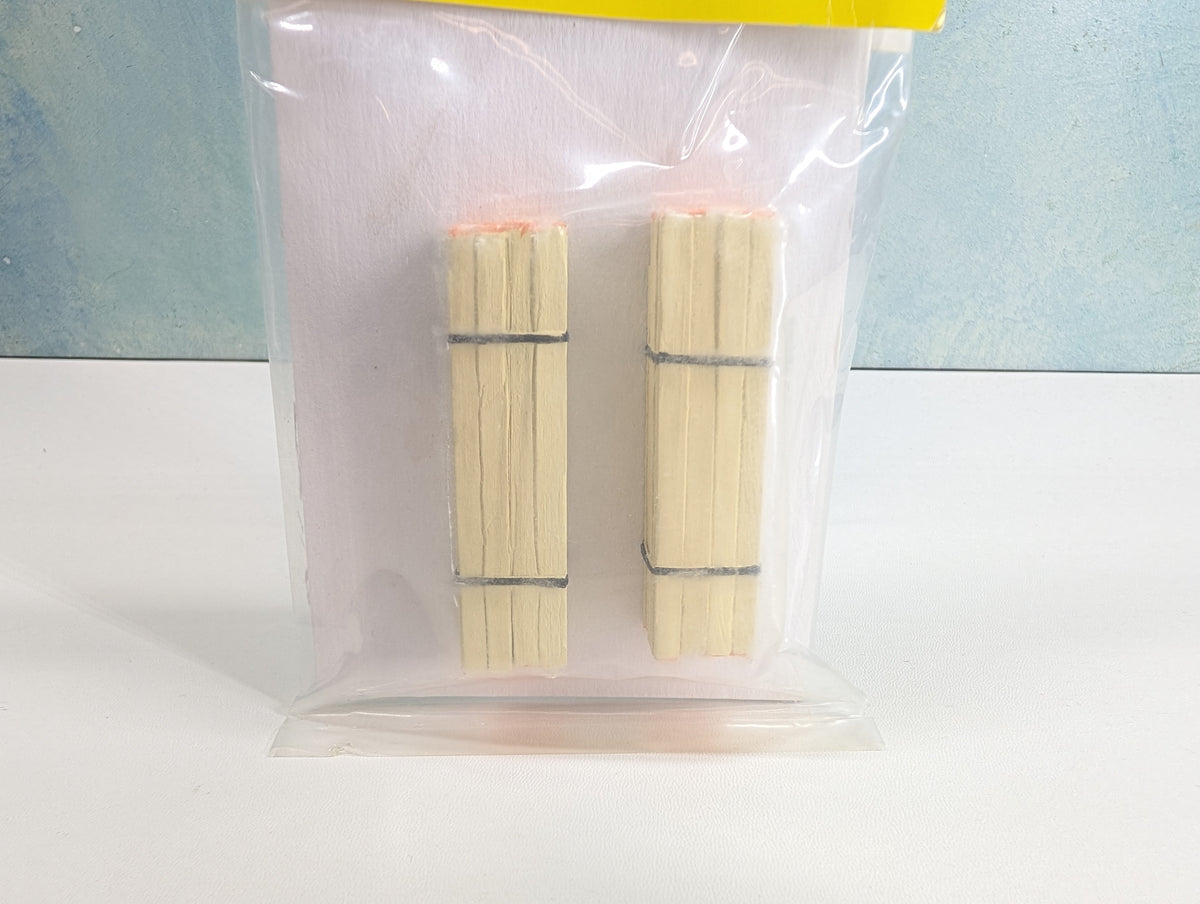 Model Railstuff 143 HO Scale Banded Lumber Stacks - Orange Ends