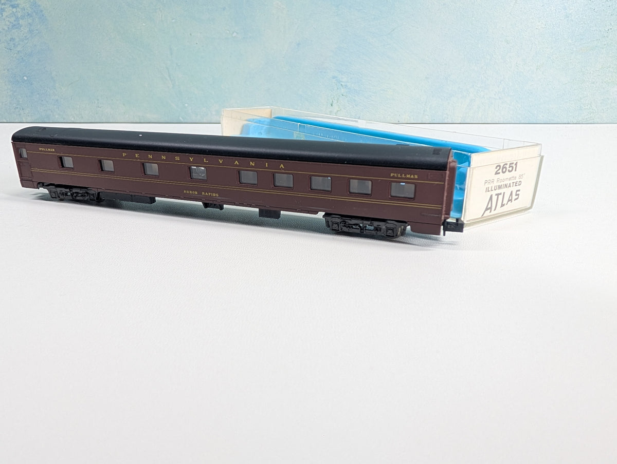 USED Atlas N Scale 85' Roomette Passenger Car Pennsylvania Huron Rapids