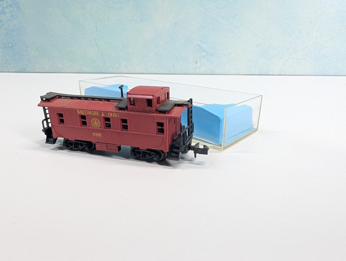 USED TRIX N Scale Caboose Baltimore and Ohio #4068