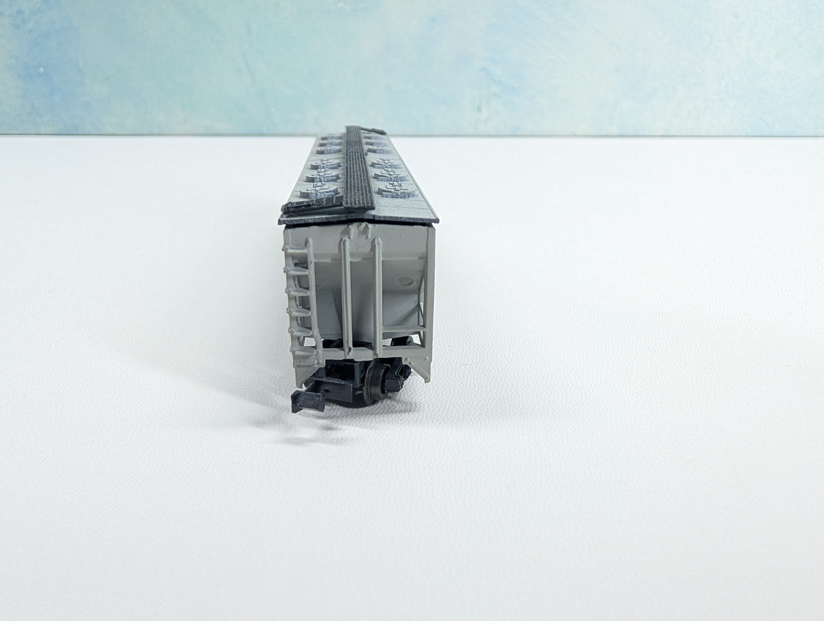 USED N Scale Covered Hopper Milwaukee Road MILW #98108