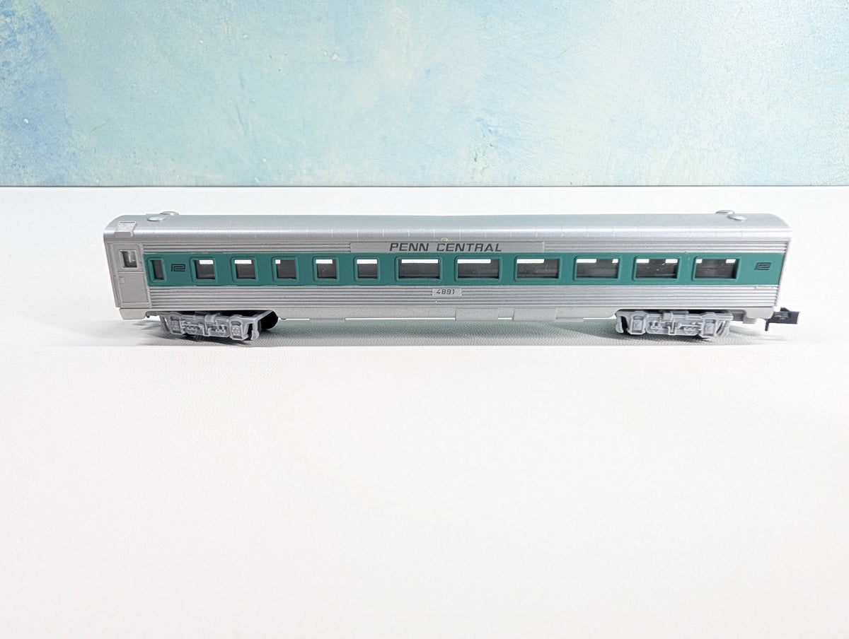 USED Trix N Scale Passenger Car Penn Central #4891