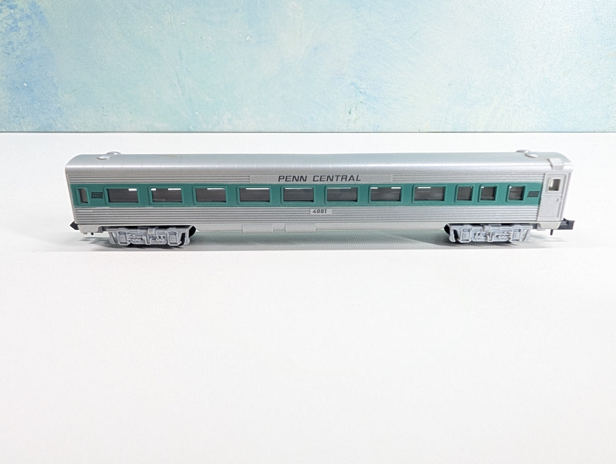 USED Trix N Scale Passenger Car Penn Central #4891