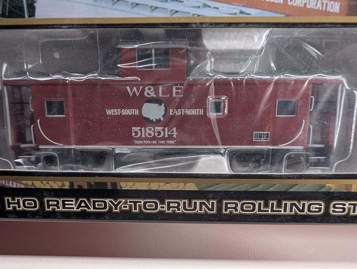 Atlas -214395 HO Scale Standard Cupola Caboose Wheeling and Lake Erie W&LE #518514 Metal Wheels