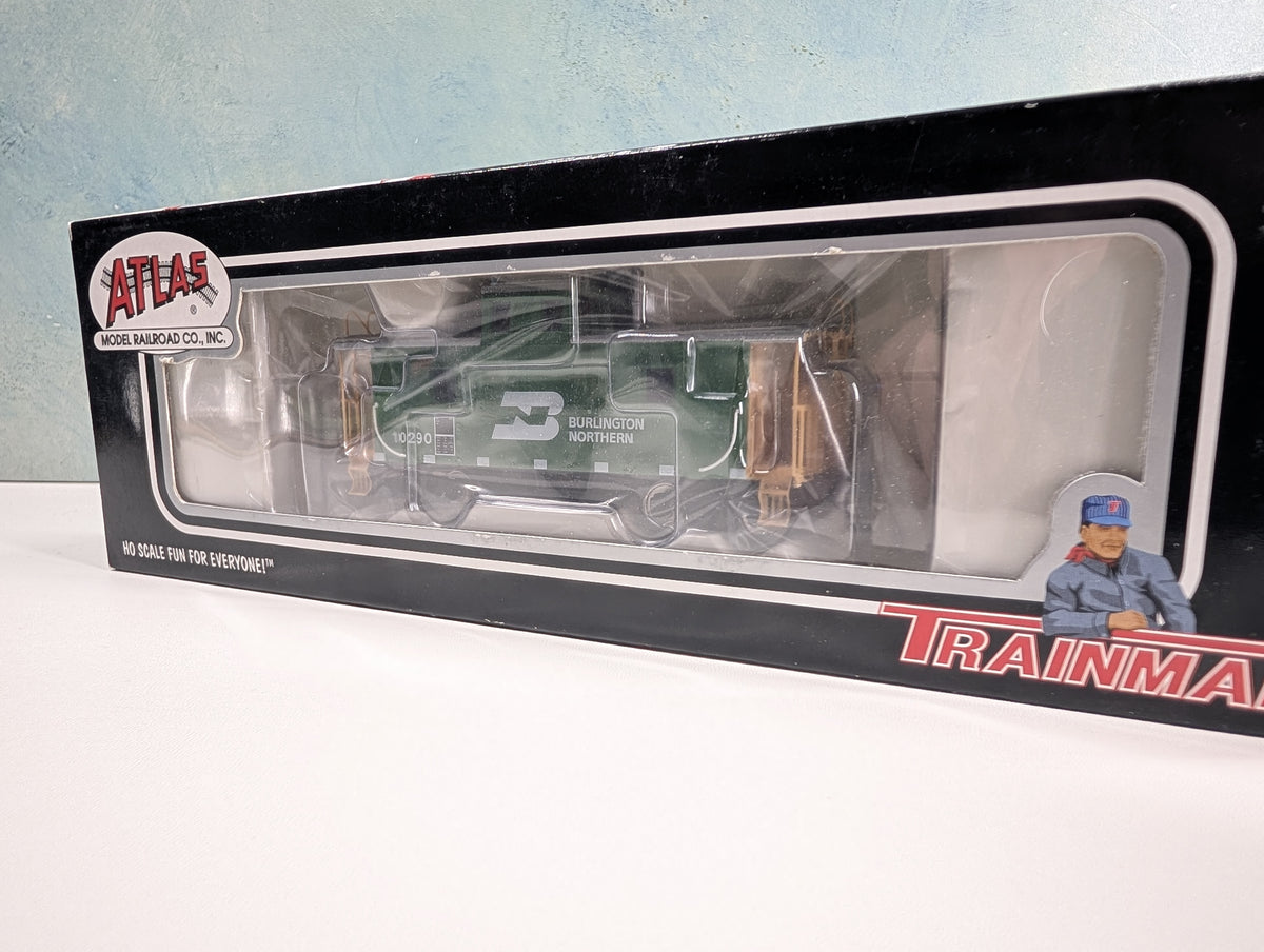 Atlas 947 HO Scale Center Cupola Caboose Burlington Northern #10290 Metal Wheels